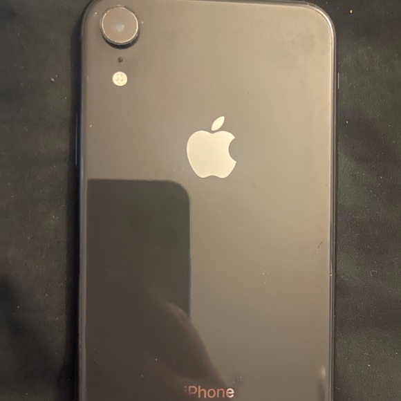 iPhone XR - Picture 2 of 2
